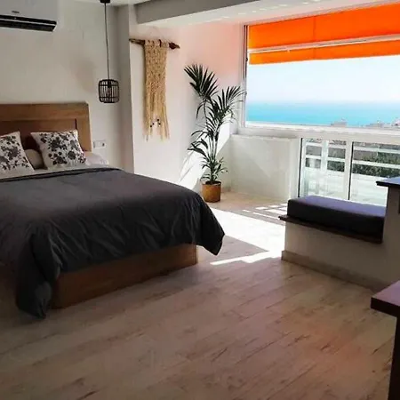 公寓 Simple In Malaga Near Playa De La Carihuela Beach 托雷莫利诺斯